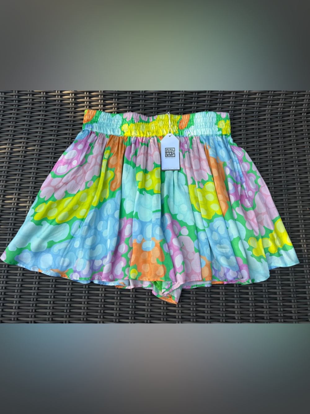Emily McCarthy Smocked Waist Shorts - Size L - NWT